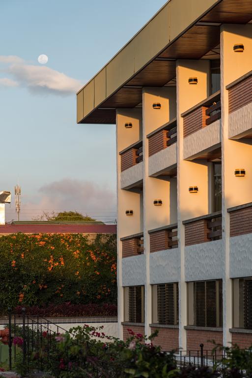 Hotel Bougainvillea San Jose Santo Domingo De Heredia Eksteriør billede